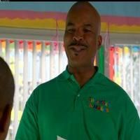 VIDEO: Sneak Peek - David Alan Grier Guests on ABC's HAPPY ENDINGS