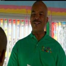 VIDEO: Sneak Peek - David Alan Grier Guests on ABC's HAPPY ENDINGS