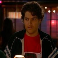 VIDEO: Sneak Peek - "The Straight Dope" Episode of ABC's HAPPY ENDINGS