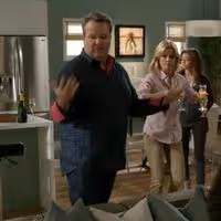 VIDEO: Sneak Peek - 'Flip Flop' Episode of ABC's MODERN FAMILY Video