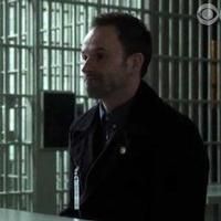 VIDEO: Sneak Peek - Tonight's Episode of CBS's ELEMENTARY