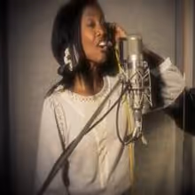 STAGE TUBE: THE BODYGUARD's Beverley Knight Sings QUEEN OF THE NIGHT