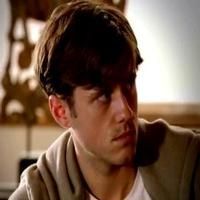VIDEO: Sneak Peek - 'King's Castle' Episode of USA's GRACELAND Video