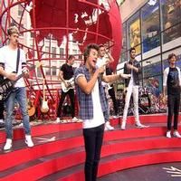 VIDEO: ONE DIRECTION Rocks the Plaza on 'Today'