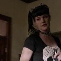 VIDEO: Sneak Peek - Tonight's Season Premiere of CBS's NCIS