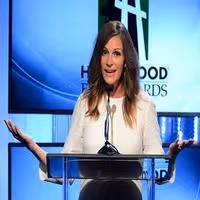 VIDEO: Julia Roberts Accepts Hollywood Film Award for AUGUST: OSAGE COUNTY Video