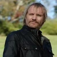 VIDEO: Sneak Peek - Rhys Ifans Guest Stars on Next ELEMENTARY Video