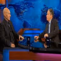 STAGE TUBE: Patrick Stewart Talks Broadway, Lobster Costumes & More on DAILY SHOW Video