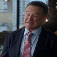 VIDEO: Sneak Peek - 'Sixteen Inch Softball' Episode of THE CRAZY ONES