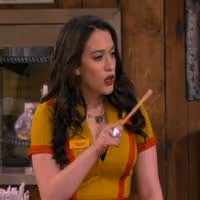 VIDEO: Sneak Peek - 'And the First Day of School' Episode of 2 BROKE GIRLS