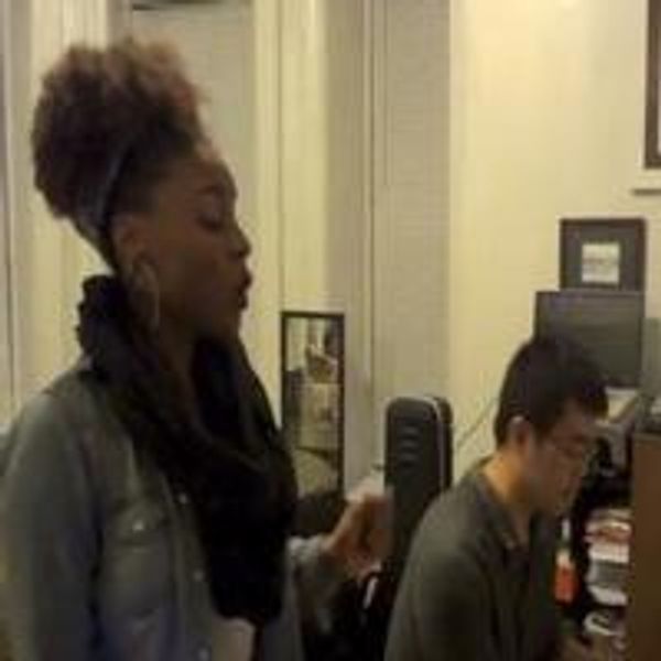 STAGE TUBE: Martina Sykes Rehearses for 'DATING NEW YORK' Concert - Cabaret Theater Video