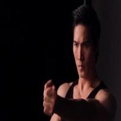 STAGE TUBE: First Look at Cole Horibe as Bruce Lee in Signature Theatre's KUNG FU
