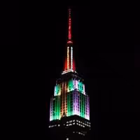 STAGE TUBE: Last Night's Empire State Building Christmas Light Show Video