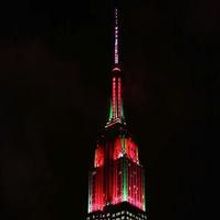 STAGE TUBE: Watch Monday Night's Holiday Light Show at the Empire State Building!