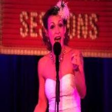 STAGE TUBE: ROCKY's Jenny Lee Stern Peforms 'Jingle Bells' at Broadway Sessions