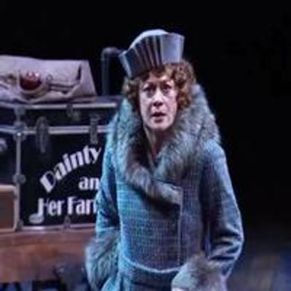 STAGE TUBE: Highlights from Chicago Shakespeare's GYPSY with Louise Pitre - Chicago Theater Video