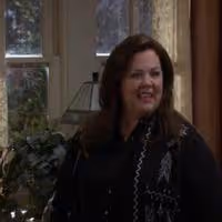 VIDEO: Sneak Peek - Tonight's Episode of CBS's MIKE & MOLLY
