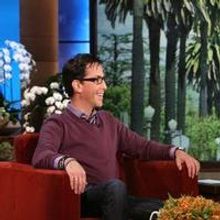 VIDEO: Sneak Peek - Dan Bucatinsky Talks 'Scandal' on ELLEN