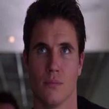 VIDEO: Sneak Peek - 'Superhero' Episode of THE TOMORROW PEOPLE