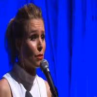 STAGE TUBE: Kristen Bell Sings FROZEN's 'Do You Want to Build a Snowman?' Video
