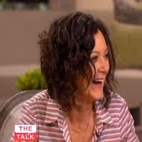VIDEO: Newlywed Sara Gilbert Spills Wedding Details on THE TALK