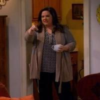 VIDEO: Sneak Peek - 'McMillan and Mom' Episode of CBS's MIKE & MOLLY