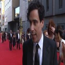 TV: OLIVIER AWARDS 2014 - Host Stephen Mangan