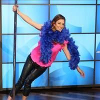 VIDEO: ELLEN Helps Kate Walsh Gain More Twitter Followers