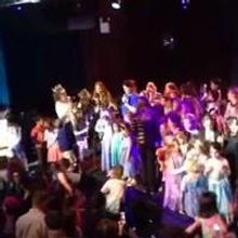 VIDEO: Idina Menzel & Lopez Team Lead FROZEN Sing-Along at Broaderway Benefit