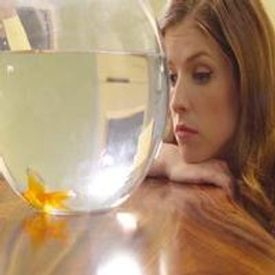 VIDEO: Anna Kendrick Loves Her Desk Job in New Short Film THE CALL