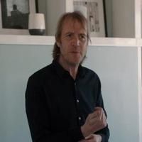 VIDEO: Sneak Peek - Rhys Ifan Guests on Tonight's Season Finale of ELEMENTARY