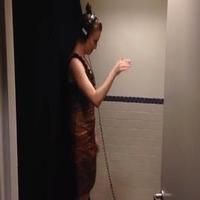 STAGE TUBE: Carmel Dean Conducts IF/THEN's Idina Menzel from Radio City Bathroom! Video