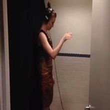STAGE TUBE: Carmel Dean Conducts IF/THEN's Idina Menzel from Radio City Bathroom!