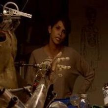 VIDEO: Sneak Peek - Halle Berry Stars in New CBS Thriller EXTANT