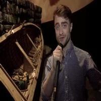 STAGE TUBE: THE CRIPPLE OF INISHMAAN's Daniel Radcliffe Gives Backstage Tour at Cort…