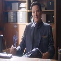 VIDEO: New Trailer for THE LAST OF ROBIN HOOD with Kevin Kline, Dakota Fanning &… Video