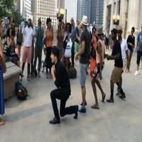 STAGE TUBE: Chicago Company of MOTOWN Pulls off Mini-Flash Mob!