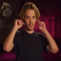 VIDEO: REIGN's Toby Regbo Talks New Season in 'Seize the Throne' Clip Video