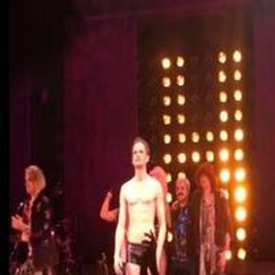 STAGE TUBE: Neil Patrick Harris Takes Final Bows in HEDWIG AND THE ANGRY INCH!