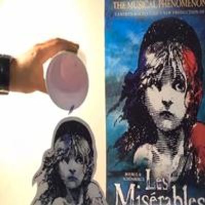 TV: LES MISERABLES' Flat Cosette Accepts Ice Bucket Challenge