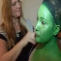 STAGE TUBE: Emma Hunton Gets Green for WICKED Tour! Video