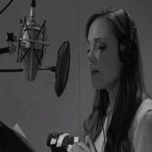 STAGE TUBE: Laura Osnes, Natalie Weiss, Jason Gotay & More Unite for 'Gravity/Run to You' Acoustic Mashup