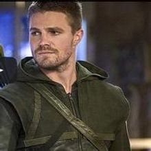 VIDEO: Sneak Peek - 'The Magician' Episode of The CW's ARROW