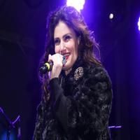 TV: Miss Idina Menzel's Performance at Bloomingdale's Window Unveiling? Watch it Here!