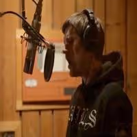 STAGE TUBE: Go Inside the Recording Studio with the Cast of THE LAST SHIP! Video