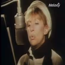 STAGE TUBE: Throwback Thursday - Barbra Streisand Sings 'Memory' From CATS!