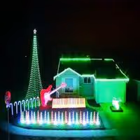 VIDEO: Fan Creates Epic STAR WARS Christmas Light Show