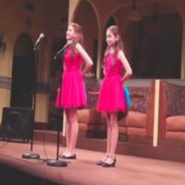 STAGE TUBE: Brigid & Shannon Harrington Perform 'Sisters' at Huntington's Disease Benefit - Cabaret Theater Video