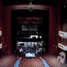 STAGE TUBE: Watch as THE PHANTOM OF THE OPERA Tour Transforms a Theatre in New…