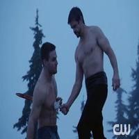 VIDEO: Sneak Peek - Extended Preview of ARROW's 'Left Behind' Episode